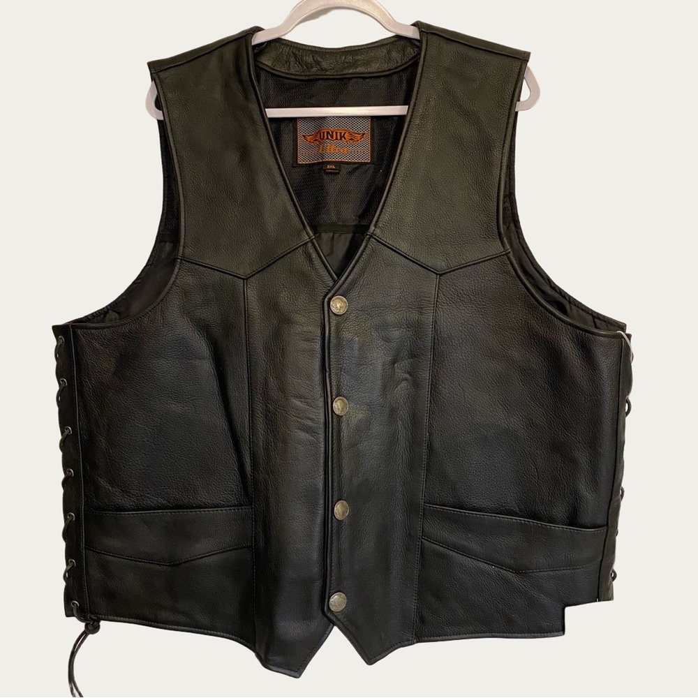 Unik Rancher Traditional Black Leather Motorcycle Vest with Side Lacing - 3XL